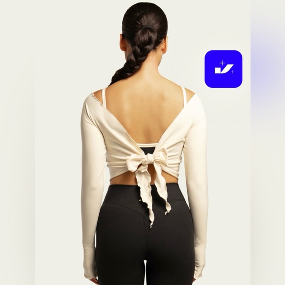 Four Three Seven Women's workout set - Claymask & Cream - Picture 17 of 17